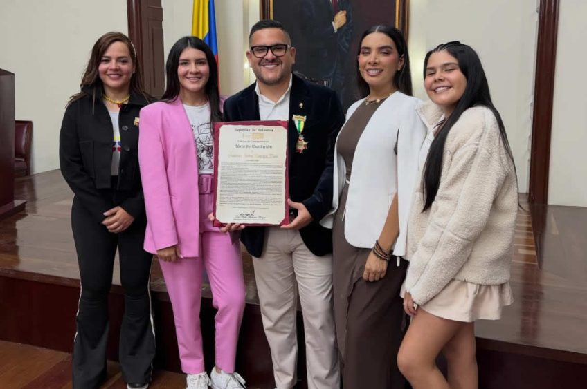 Francisco Javier Carrascal Mora, fue exaltado por la Cámara de Representantes por su aporte a la cultura y al desarrollo regional