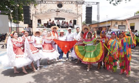 Más de 10 asociaciones del Norte del Huila, recibieron un reconocimiento especial en el día conmemorativo del campesino