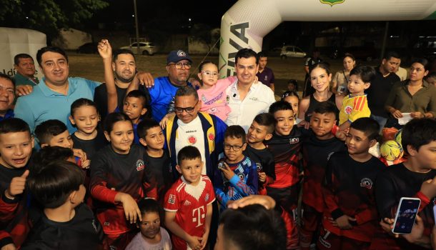 Alcalde Germán Casagua, beneficia a más de 200 niños con implementación deportiva en Neiva