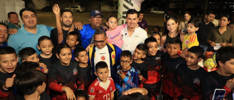 Alcalde Germán Casagua, beneficia a más de 200 niños con implementación deportiva en Neiva