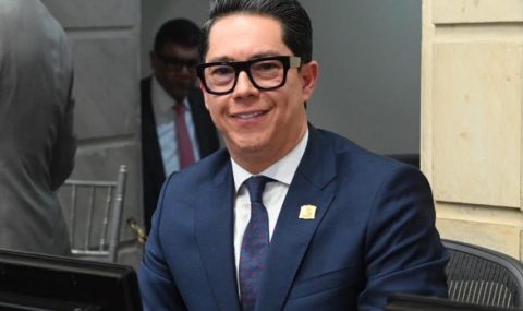 Con paquete de proyectos, Pedro Flórez, se posesionó para el periodo 2026-2030