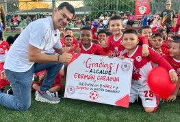 El deporte vuelve con todo a Puertas del Sol, sur de Neiva; Germán Casagua recupera cancha sintética