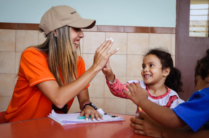 World Vision realiza 62.440 atenciones humanitarias y alcanza a 36.720 personas tras el terremoto en Venezuela
