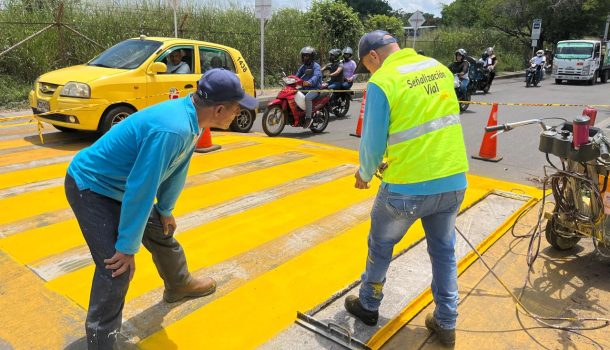 ¿Cree que una vía necesita un reductor de velocidad Consúltelo primero con la Secretaría de Movilidad de Neiva