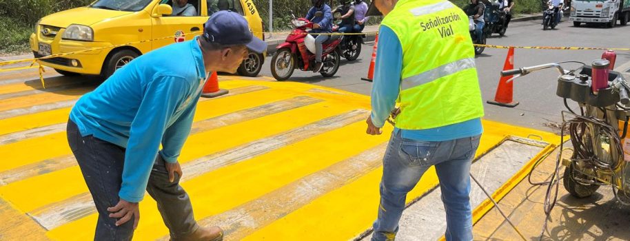 ¿Cree que una vía necesita un reductor de velocidad Consúltelo primero con la Secretaría de Movilidad de Neiva