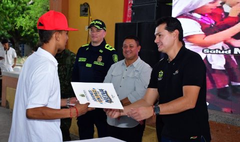 25 jóvenes de Neiva reciben oportunidades para construir un futuro lejos de la violencia
