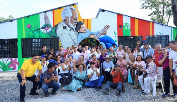 De espacio olvidado a punto de encuentro así le devolvió Neiva la dignidad a sus adultos mayores en la Comuna 9