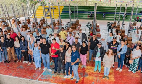 Inició entrega de 1.000 hornillas ecológicas a pobladores de la zona rural dispersa del Huila
