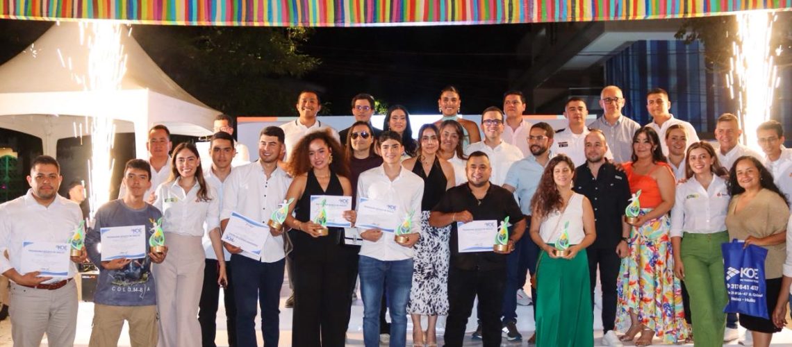 Huila reconoce el liderazgo y talento de sus jóvenes con el ‘Galardón a la Excelencia Juventud Huilense’