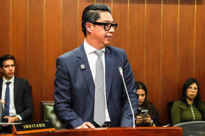 «Un departamento con dos hidroeléctricas como el Huila, paga la tarifa de energía más cara del país»: senador Pedro Flórez