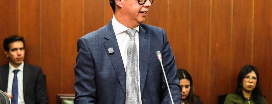 «Un departamento con dos hidroeléctricas como el Huila, paga la tarifa de energía más cara del país»: senador Pedro Flórez