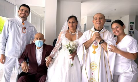 Una boda inolvidable en Medilaser: 24 años de amor y una lucha juntos