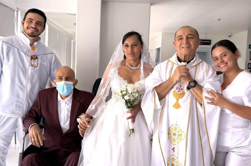 Una boda inolvidable en Medilaser: 24 años de amor y una lucha juntos